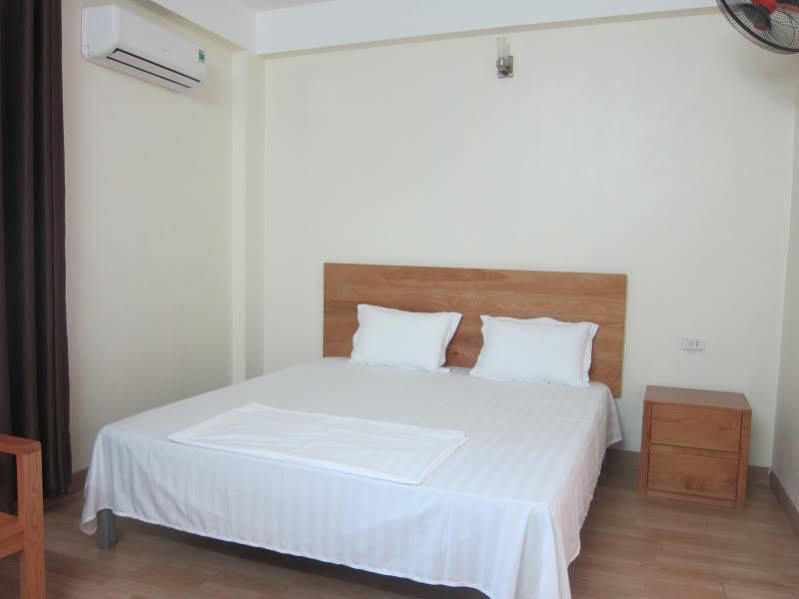 Dragon Airport Hotel 3*