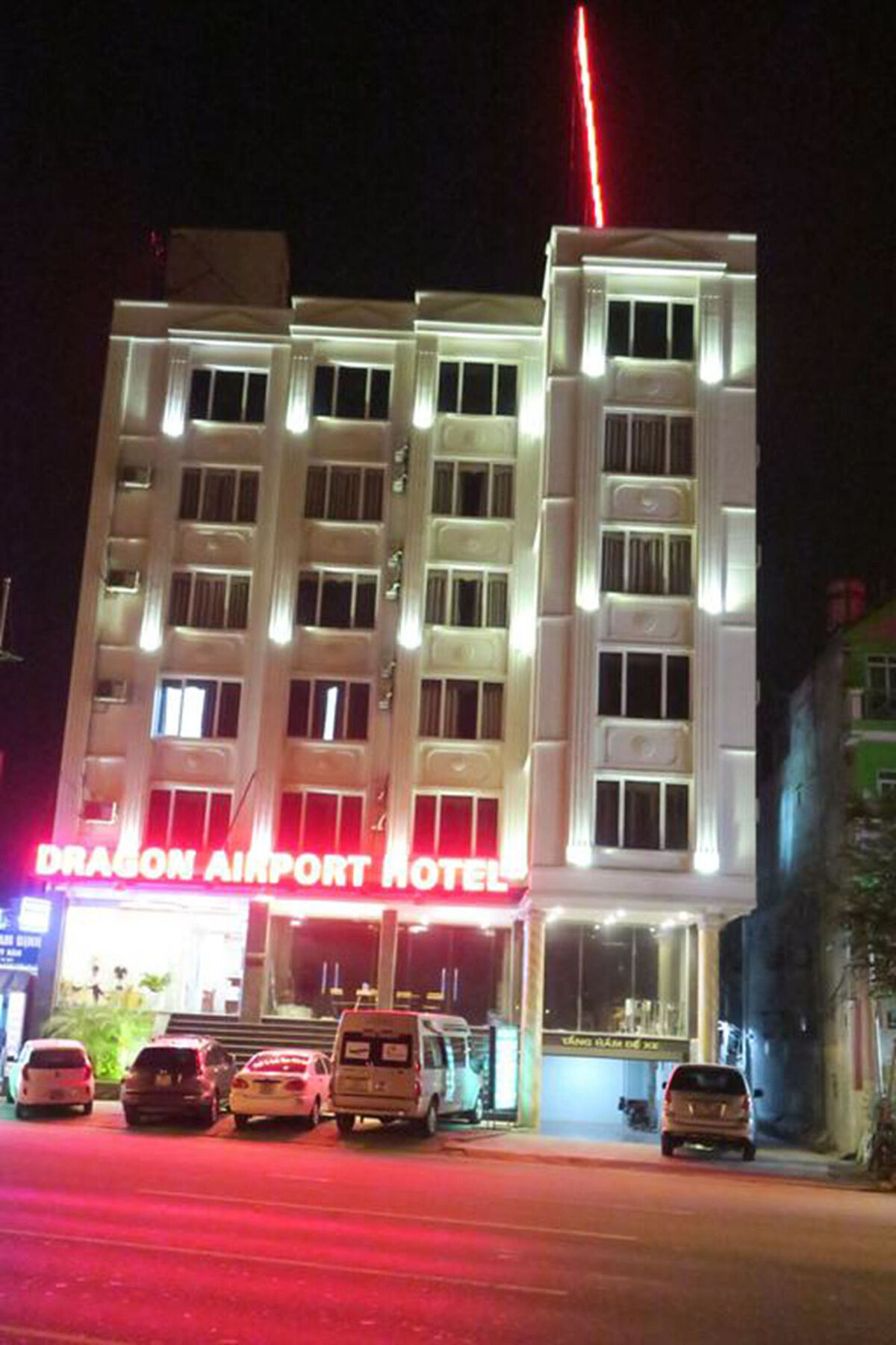 Dragon Airport 3*
