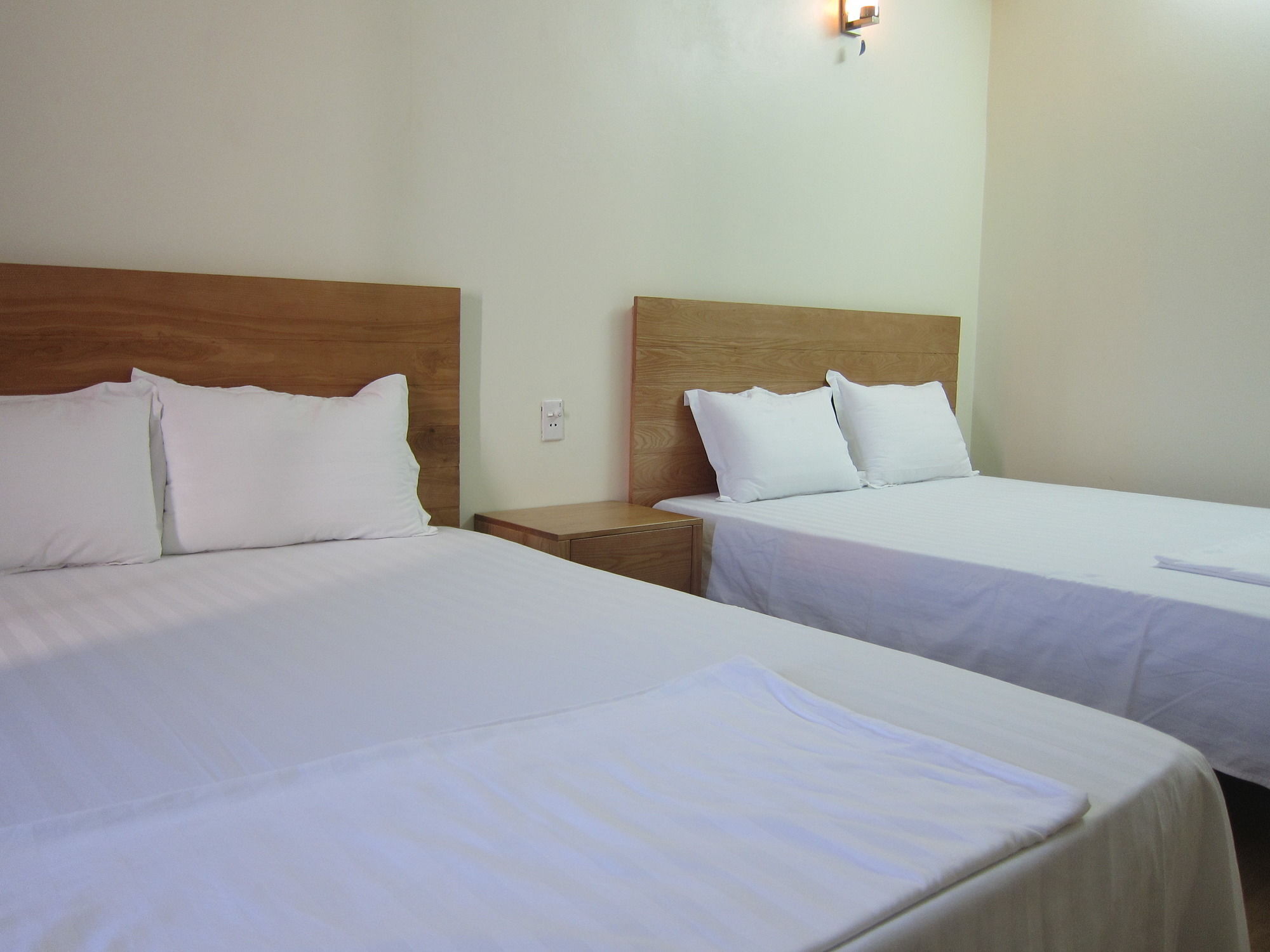 Hotel Dragon Airport Noi Bai